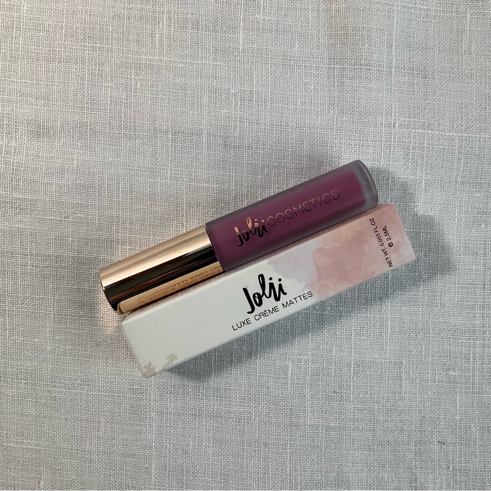 Jolii Luxe Creme Matte Lipstick in Lavanda
